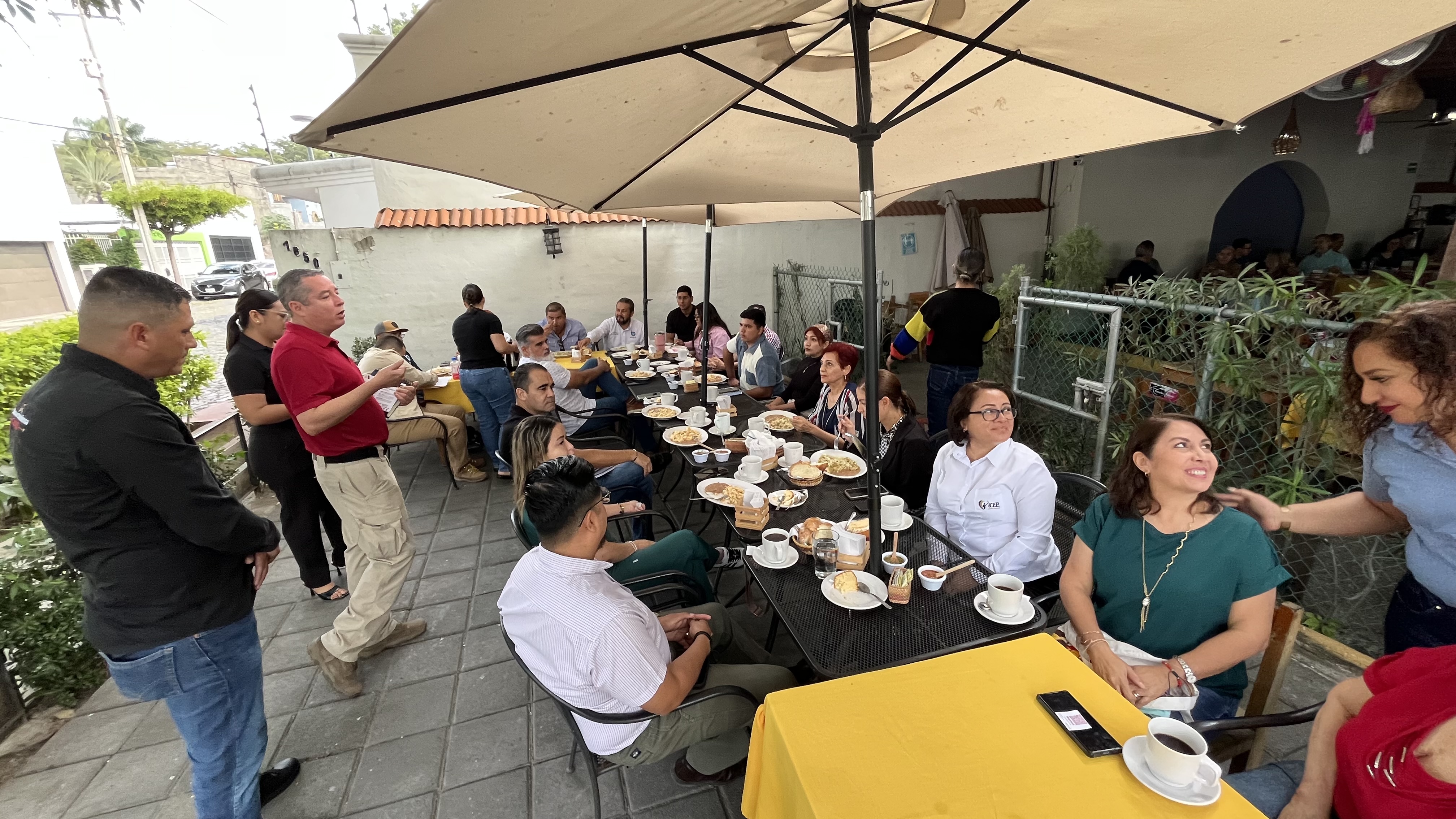 Banner Shopping Business Club